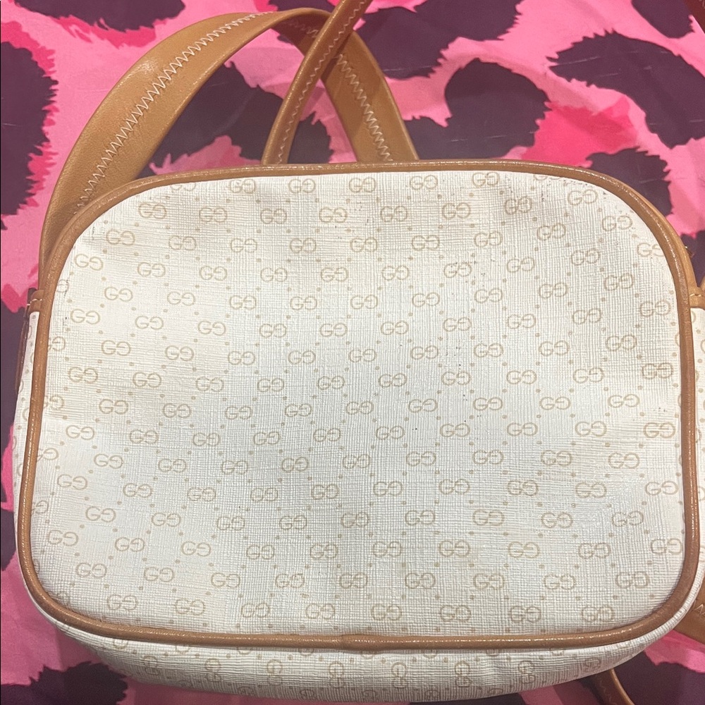 Gucci Monogram Camera bag Cream and Tan/caramel Crossbody Bag - Picture 5 of 17